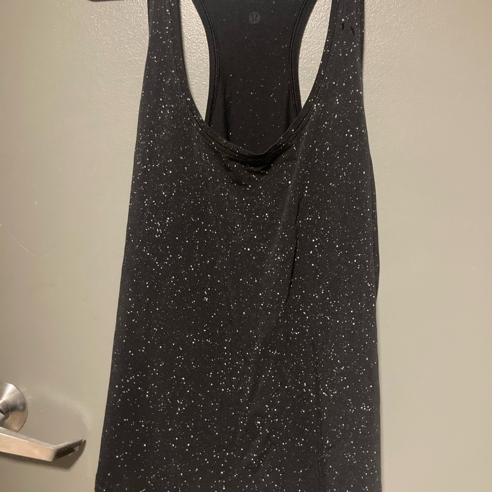 Lululemon Size 8 Black Speckled Tank Top